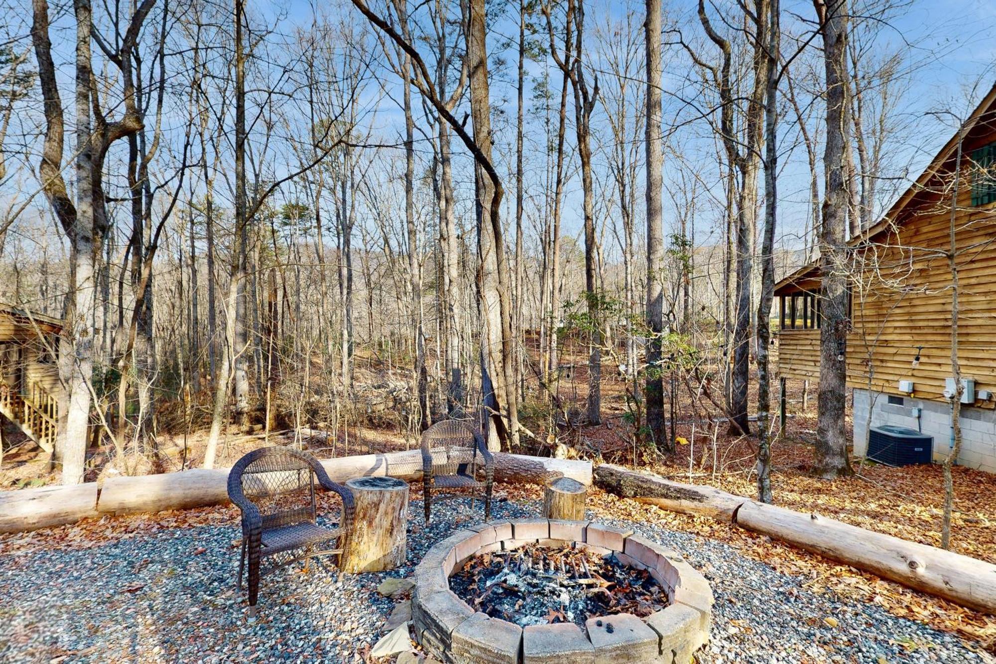 Pine Tree Lodge Sautee Nacoochee Buitenkant foto